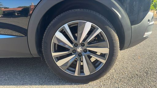Peugeot 3008 2.0 BlueHDi 180 EAT8 - GT – 2020 – 83058 km – Diesel – Boîte Automatique — photo 12