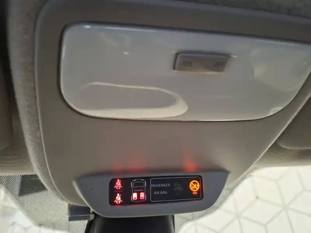 Renault Twingo iii e-tech — photo 14