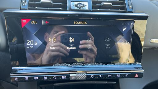 DS DS7 Crossback 1.5 BlueHDi 130 EAT8 - Grand Chic – 2021 – 155113 km – Diesel – Boîte Automatique — photo 6