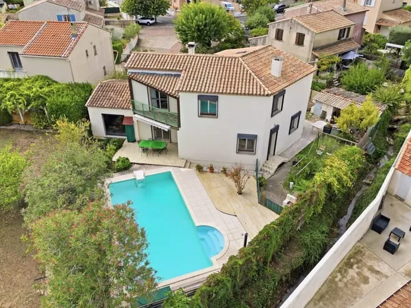JUVIGNAC- Maison familiale de 170m² au calme
