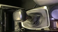 Peugeot 2008 1.2 PureTech 130ch S&S Allure — photo 33