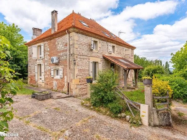 Maison 5 pièces 150 m²