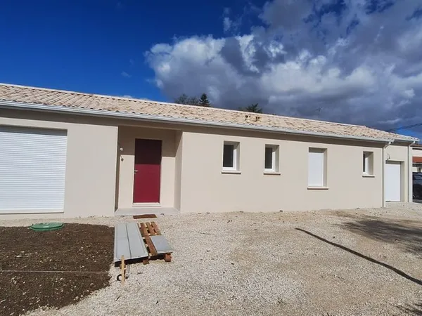 Maison 4 pièces 96m2 avec garage terrain 450m2
