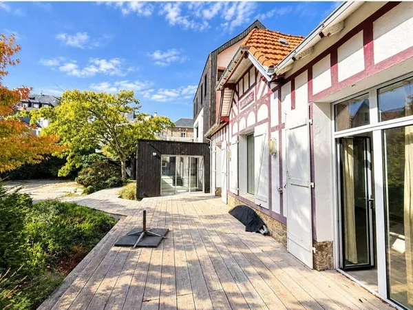 Maison 8 pièces 160 m²