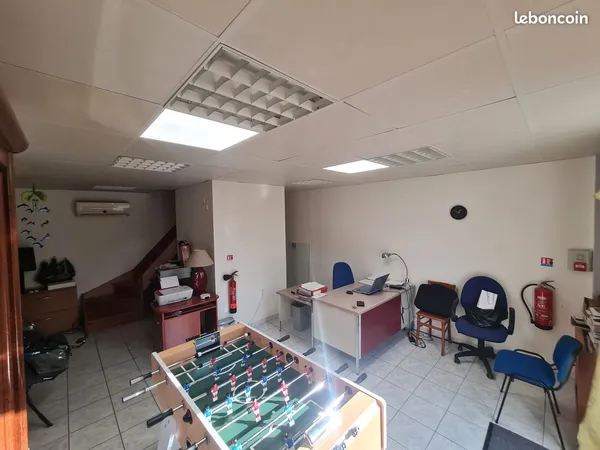 Local bureau 35m2