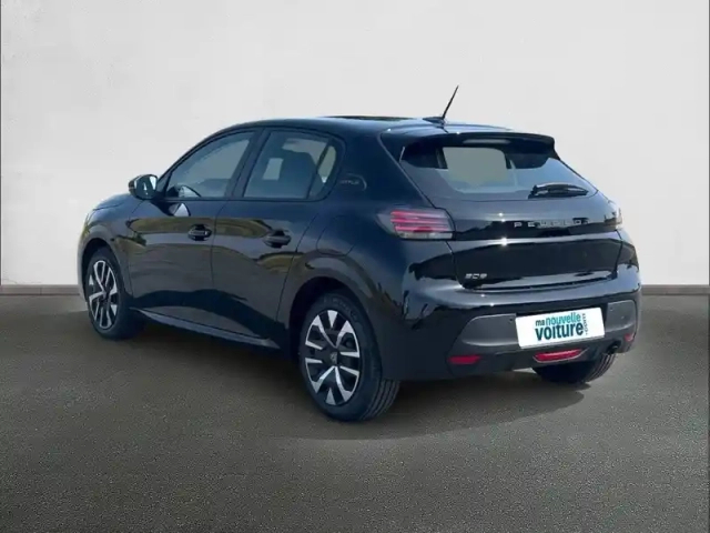 Peugeot 208 100 s&amp;s bvm6 — photo 7