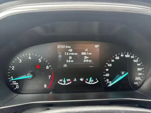 Ford Focus 1.0 flexifuel mhev 125ch titanium design — photo 11