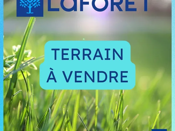 Terrain 600 m²
