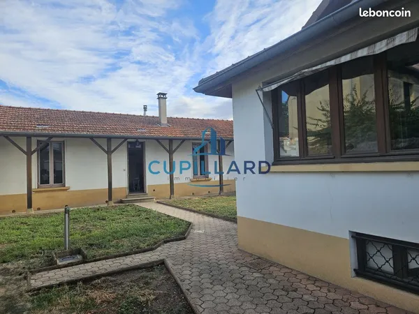 Maison 8 pièces 147 m²