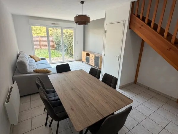 Duplex meublé 62 m² avec jardinet et 2 parkings