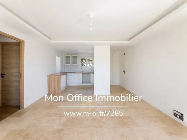 Référence : 7285-NAM. - Appartement 4 pièces lumineux balcon cave et parking