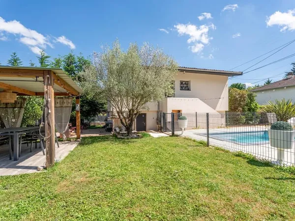 Maison 5 pièces 107 m²