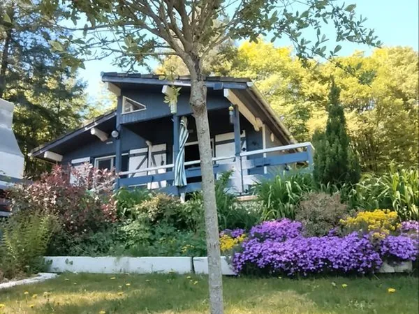 Chalet autonome en pleine nature