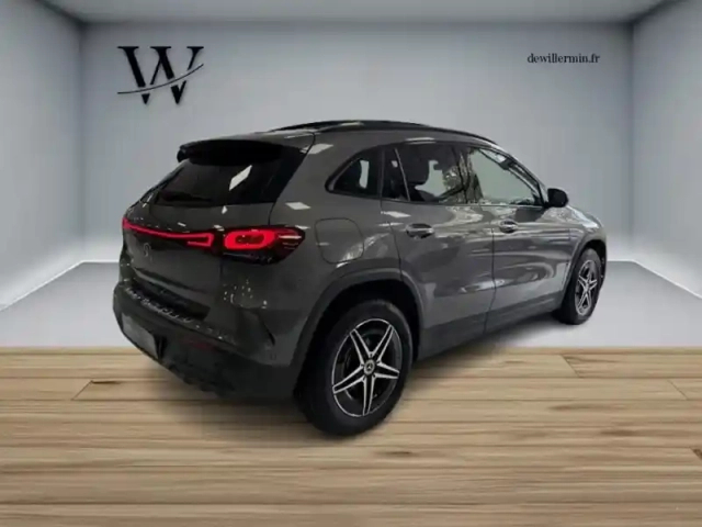 Mercedes Eqa 250+ amg line — photo 5