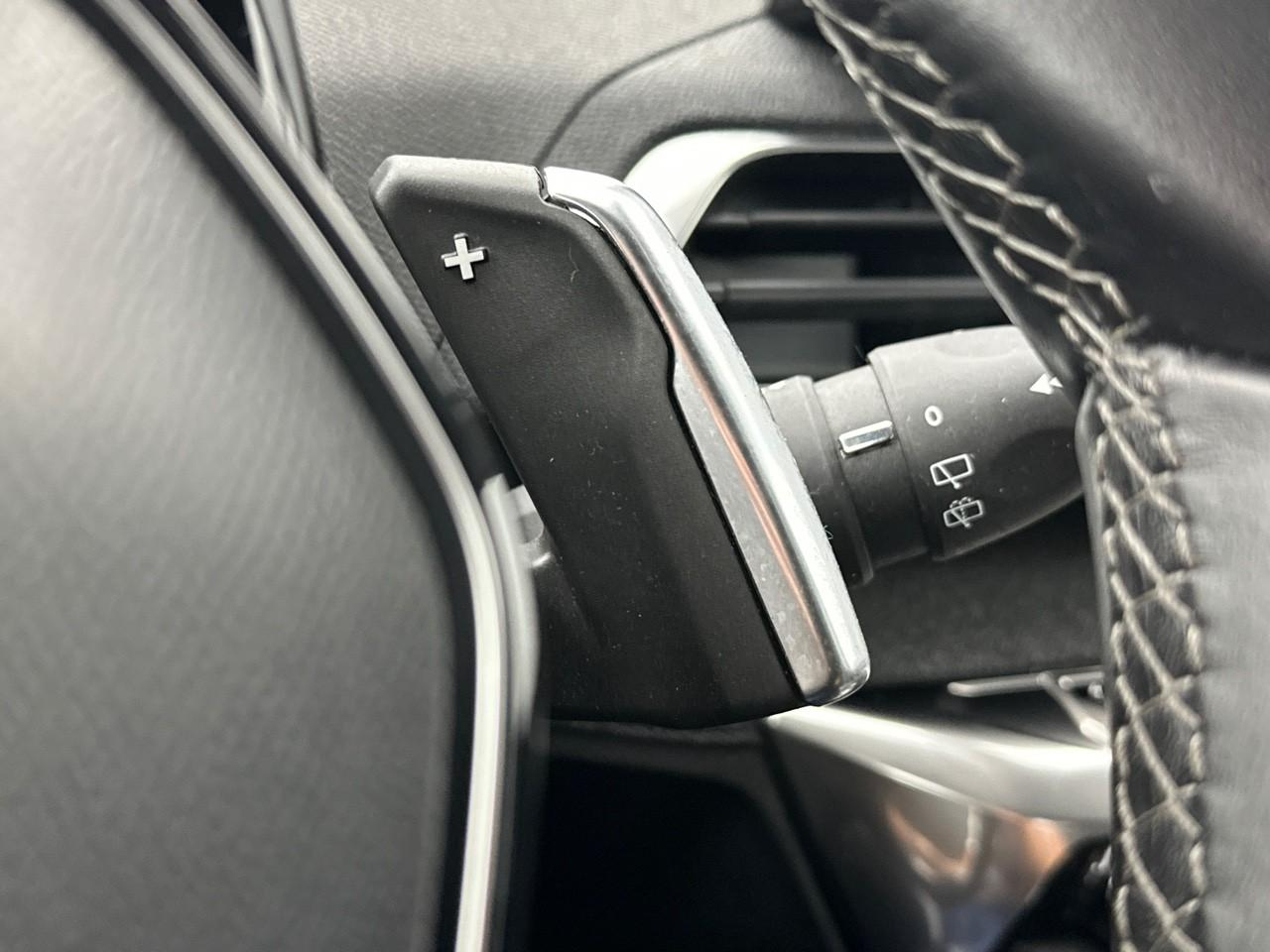 Peugeot 3008 hybrid 225 e-eat8 allure pack — photo 18