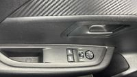 Peugeot 208 1.5 BlueHDi 100 Premium Pack — photo 28