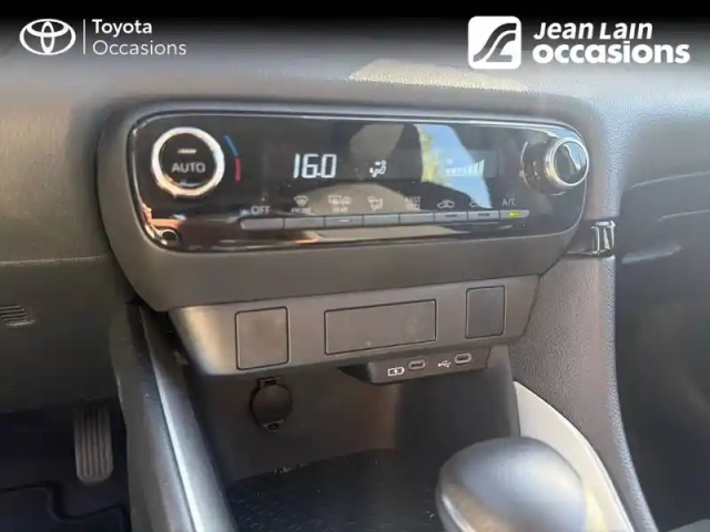 Toyota Yaris hybride 116h — photo 14