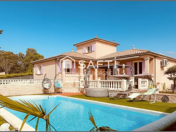 Très belle villa 4 chambres avec piscine