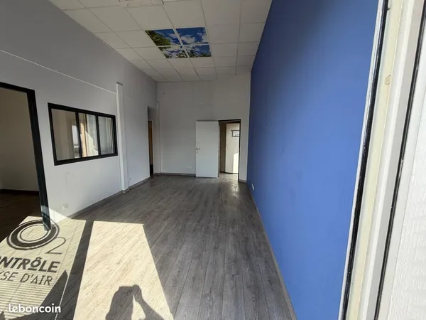 A louer bureaux idealement situes