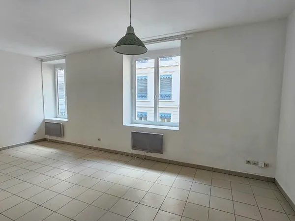 Location studio lyon 7