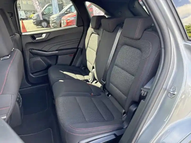 Ford Kuga 2.5 duratec 225ch phev st-line bva — photo 9