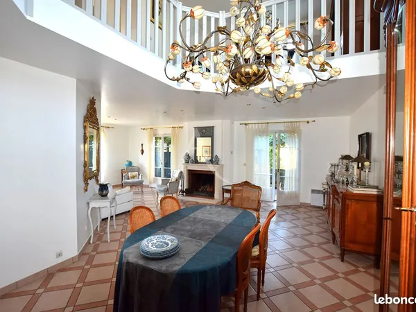 Maison 6 pièces 134 m²