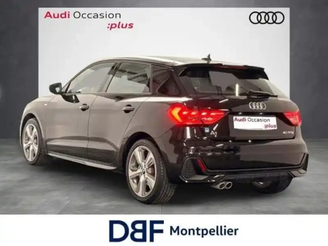 Audi A1 40 tfsi 207 ch s tronic 7 s line — photo 3