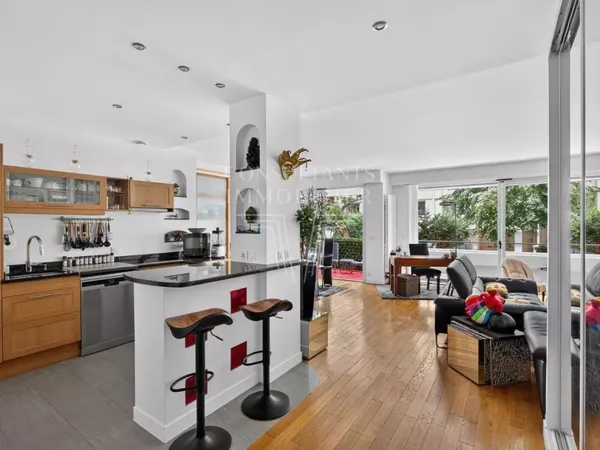 Vends t3 - 98.54 m² - Paris 16ème