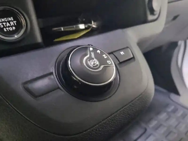 Opel Vivaro ca fixe l2 2.0 diesel 120 ch bva8 — photo 19