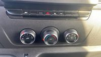 Renault Master F3500 L2H2 2.3 Blue dCi 135ch Confort Euro6 — photo 22