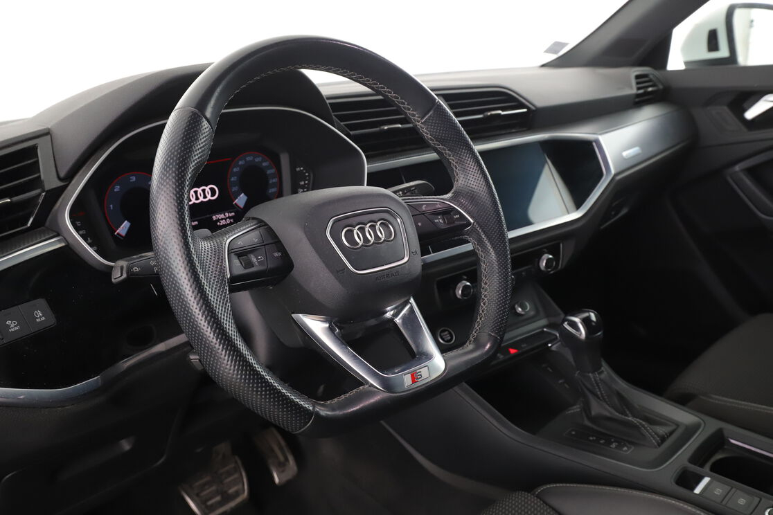 Audi Q3 Sportback 35 TDI S Line S Tronic 7 — photo 10