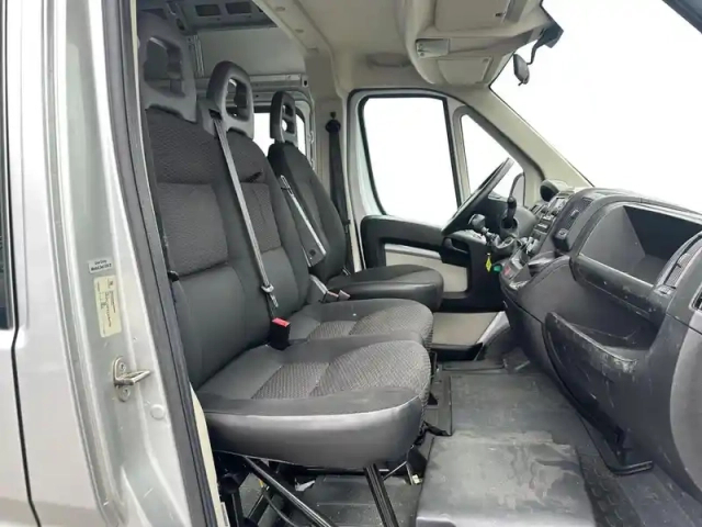Peugeot Boxer fg 335 l2h2 2.0 bluehdi 110 cabine approfondie pro — photo 15