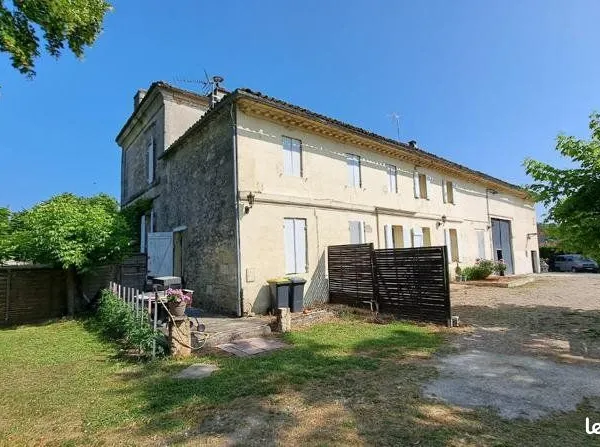 Maison 12 pièces 335 m²