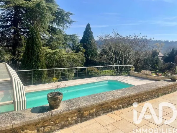 Demeure 7 pièces 290 m²