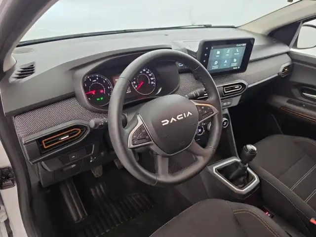 Dacia Sandero eco-g 100 — photo 34