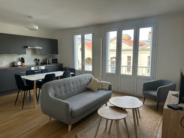 Loue chambre en colocation dans appartement
