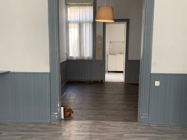Studio 40m2 + cour Lille Fives prox métro et commerces
