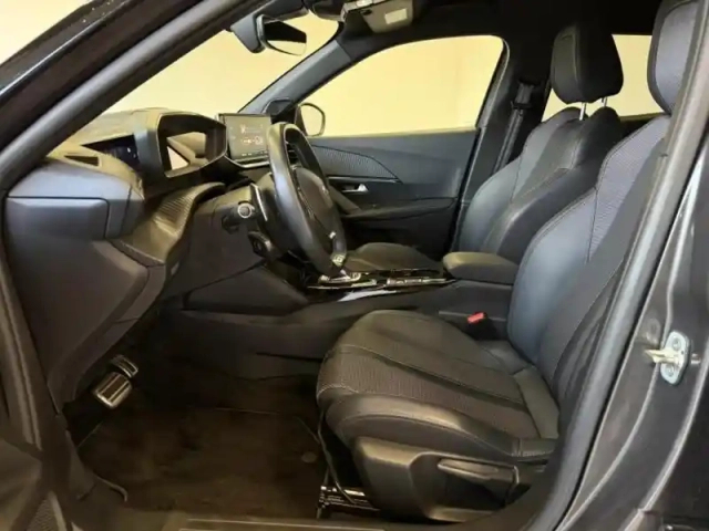 Peugeot 2008 1.2 puretech 130ch s&amp;s gt eat8 — photo 8