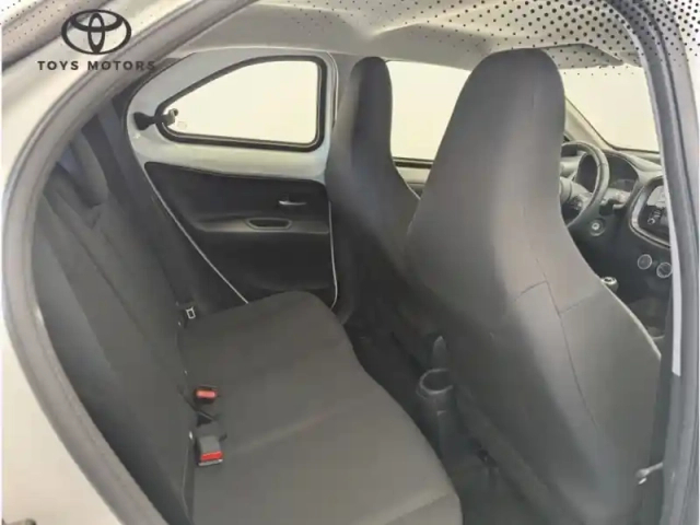 Toyota Aygo 1.0 vvt-i 72 dynamic — photo 12