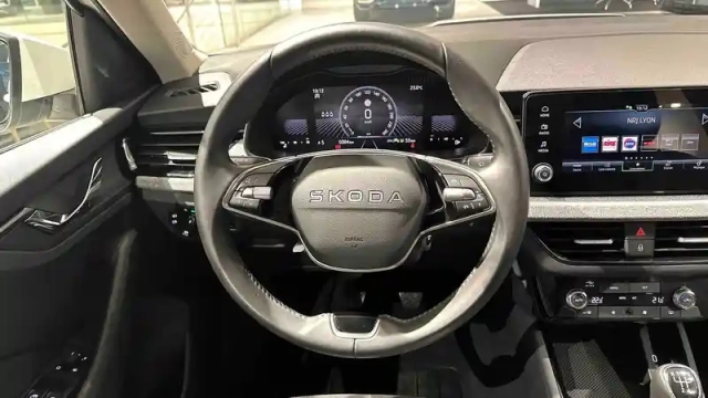 Skoda Kamiq 1.0 tsi evo 2 95 ch bvm5 — photo 39
