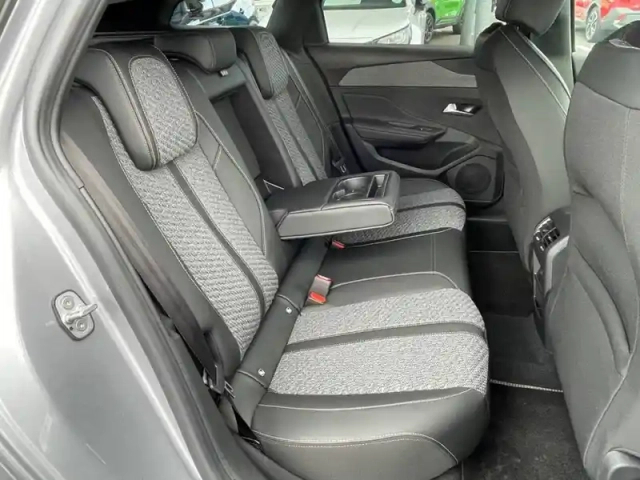 Peugeot 308 sw hybrid 145 e-dcs6 — photo 42