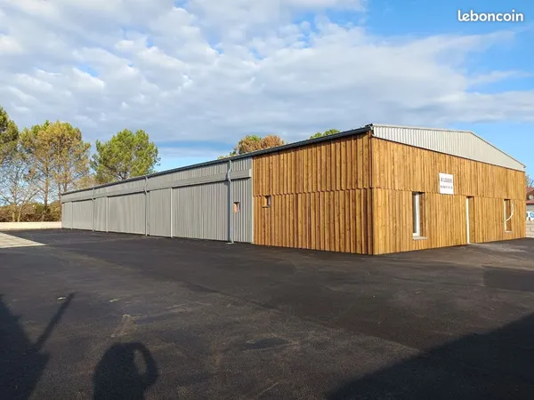 Hangar 540 m² + Bureau 90 m² - Zone Industrielle de Biscarrosse