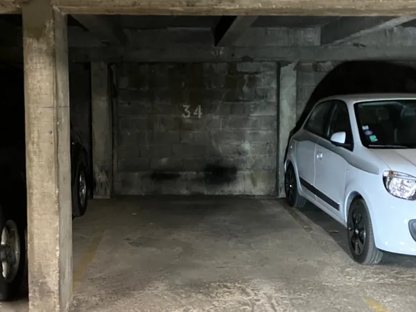 Vends parking sécurisé