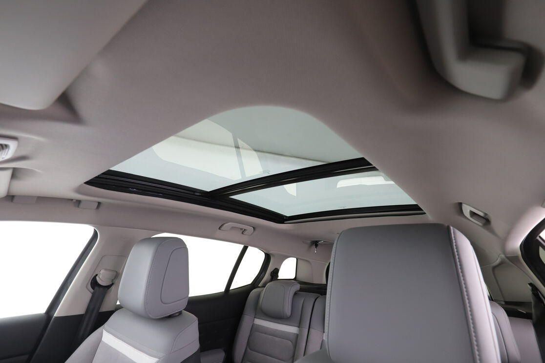 Citroen C5 Aircross 1.2 Hybride E-Series e-DCS6 — photo 11