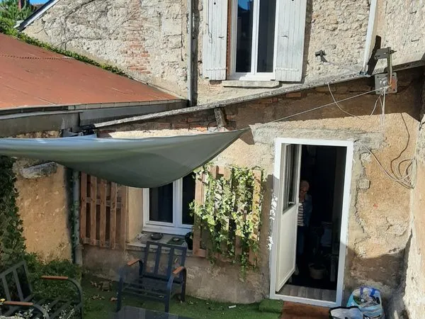 Appartement F2 avec jardin