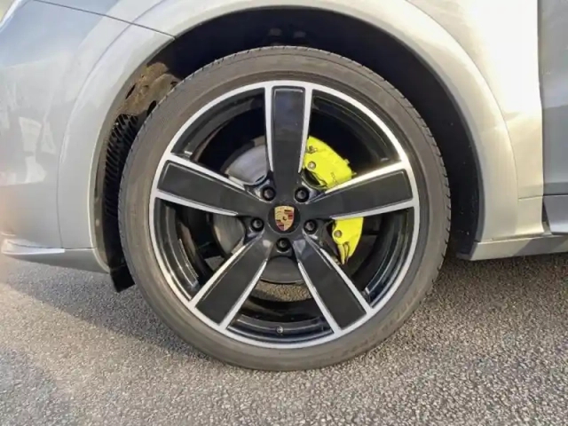 Porsche Cayenne 3.0 v6 462ch e-hybrid — photo 9
