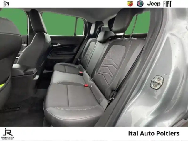 Jeep Avenger 1.2 turbo t3 100ch mhev altitude bvr6 ehybrid — photo 10
