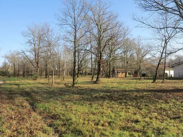 Terrain de 6155 m² dont 1600 m² de constructible