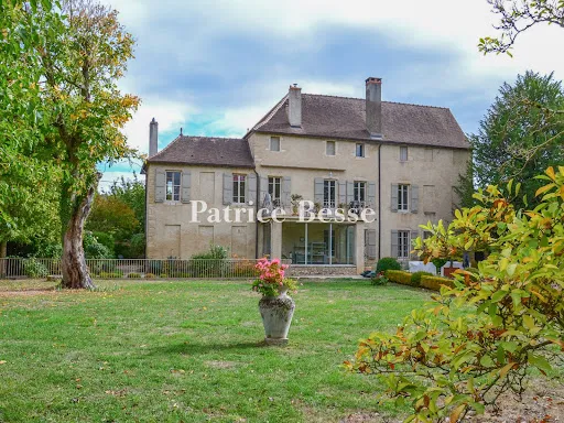 Maison 15 pièces 597 m²
