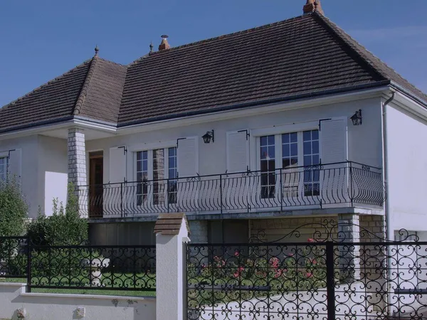 Maison 8 pièces 229 m²